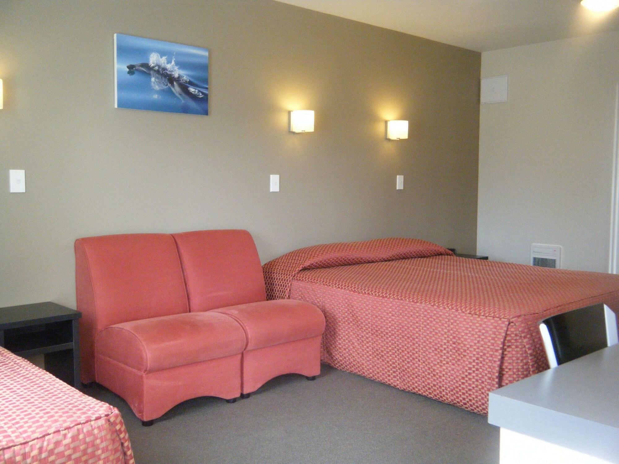 Bella Vista Motel 4*